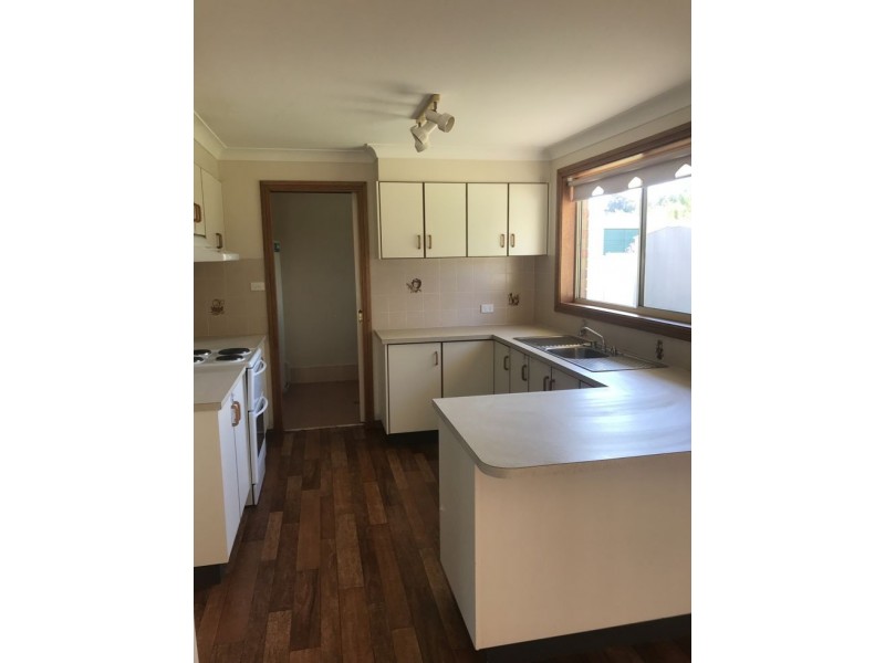 13 Aldred Avenue, Armidale NSW 2350