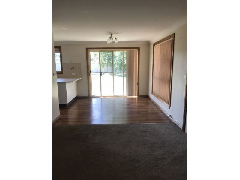 13 Aldred Avenue, Armidale NSW 2350