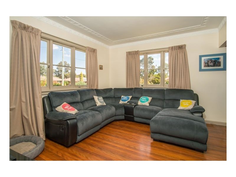 55 Mossman Street, Armidale NSW 2350