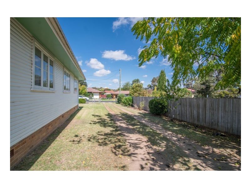 55 Mossman Street, Armidale NSW 2350