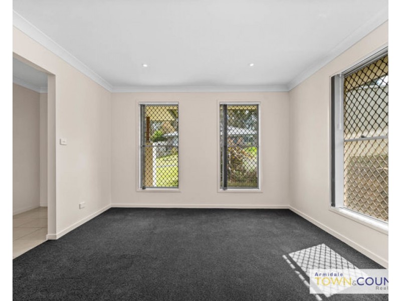 10 Grandview Crescent, Armidale NSW 2350