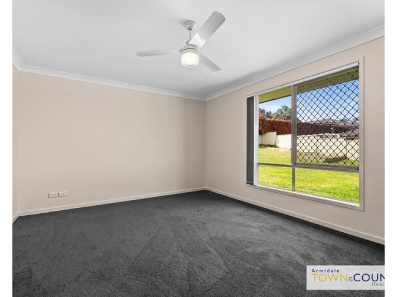 10 Grandview Crescent, Armidale NSW 2350