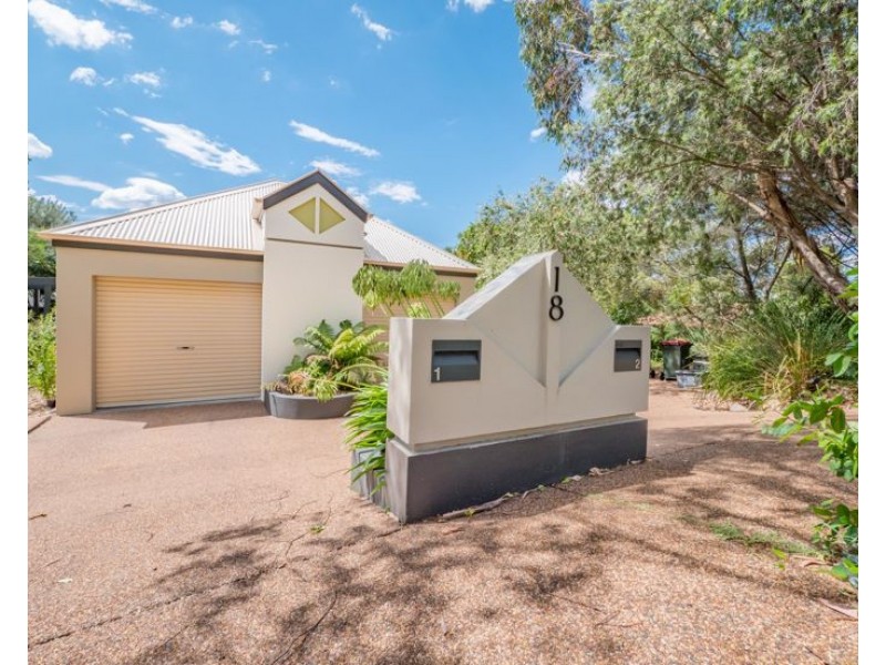 1/18 Nathaniel Pidgeon Drive, Armidale NSW 2350