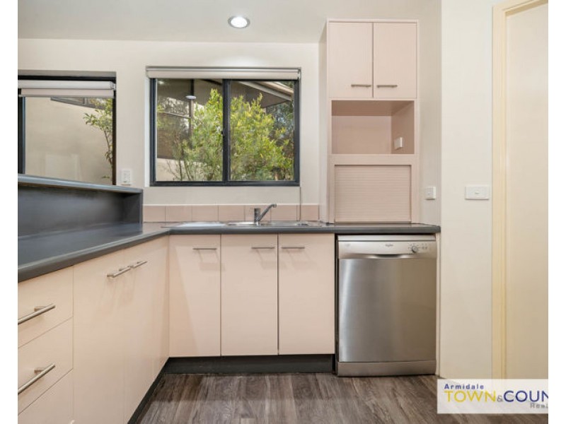 1/18 Nathaniel Pidgeon Drive, Armidale NSW 2350