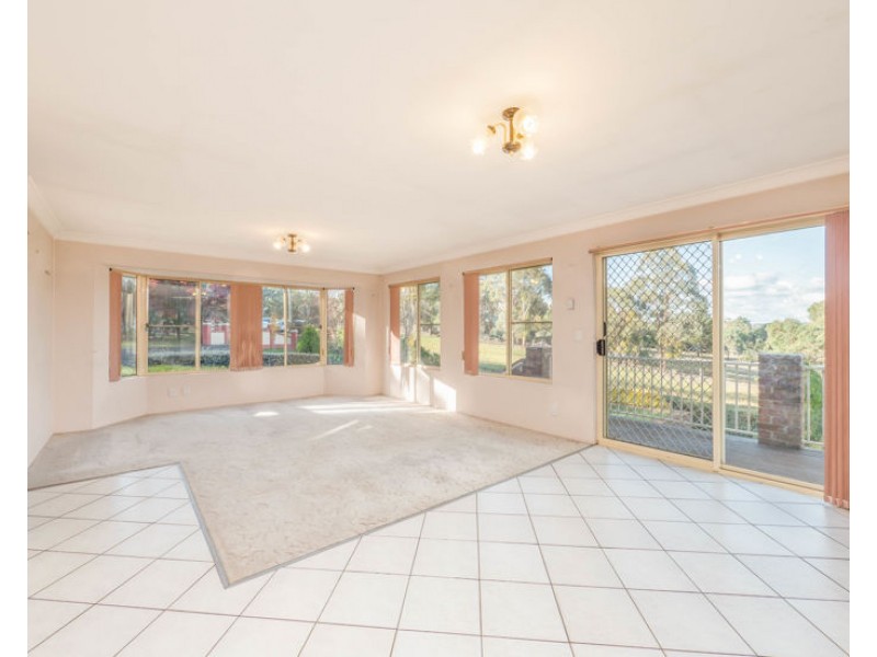 23 Highlands Road, Armidale NSW 2350