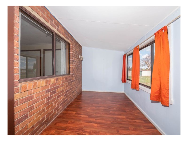 219 Falconer Street, Guyra NSW 2365