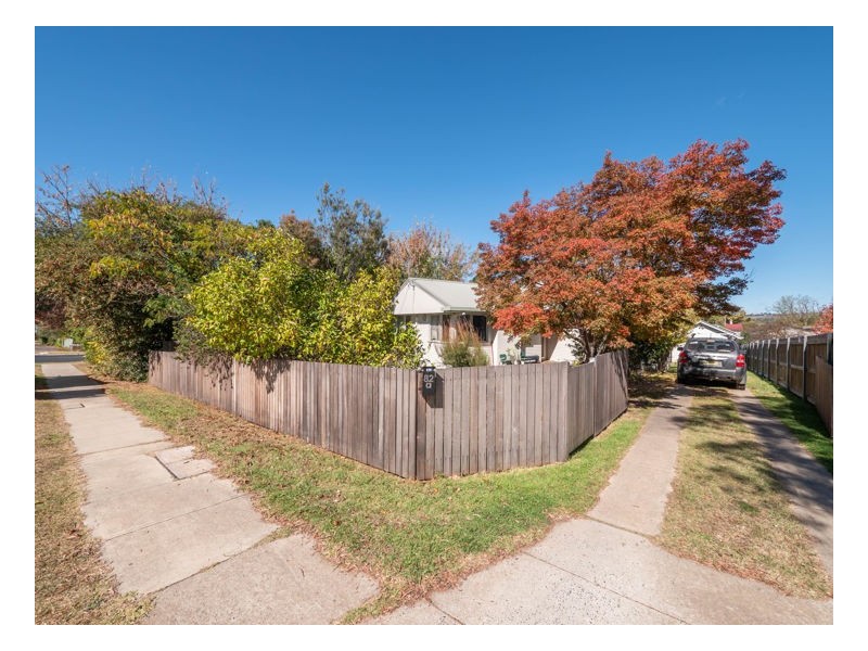 82A Erskine Street, Armidale NSW 2350