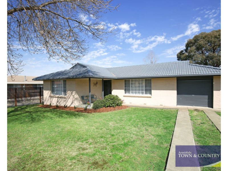 83 MacDonald Drive, Armidale NSW 2350