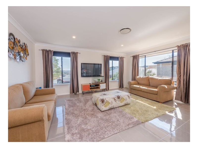 18 Amber Close, Armidale NSW 2350