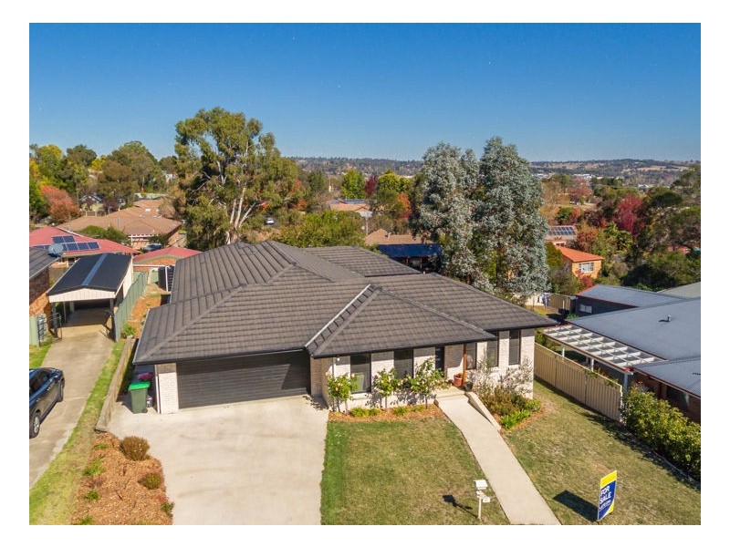 18 Amber Close, Armidale NSW 2350