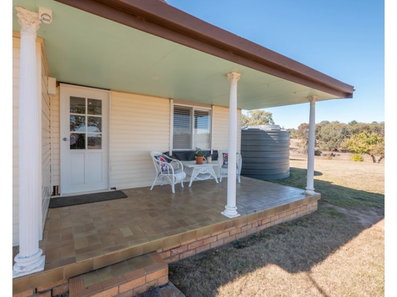 88 Bullens Road, Uralla NSW 2358