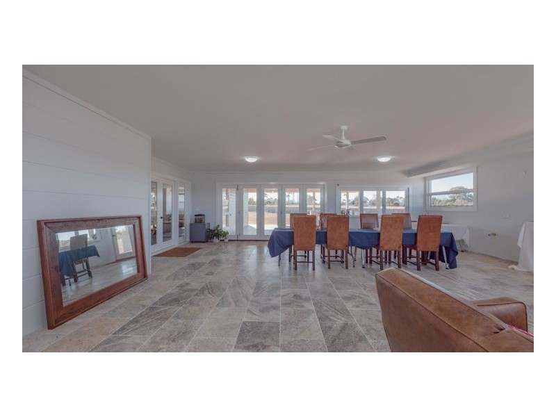 73 Macleay Way, Armidale NSW 2350