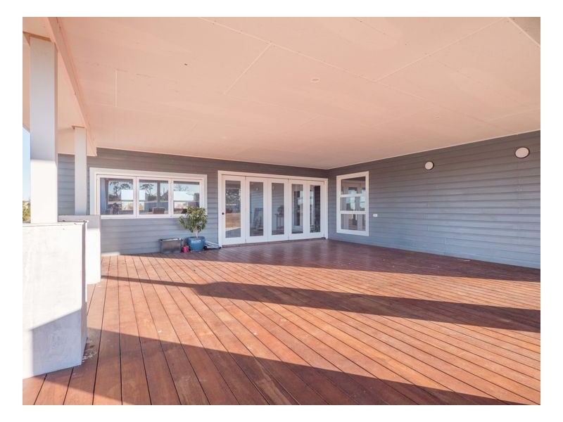 73 Macleay Way, Armidale NSW 2350