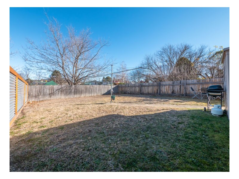 1/4 Wade Avenue, Armidale NSW 2350