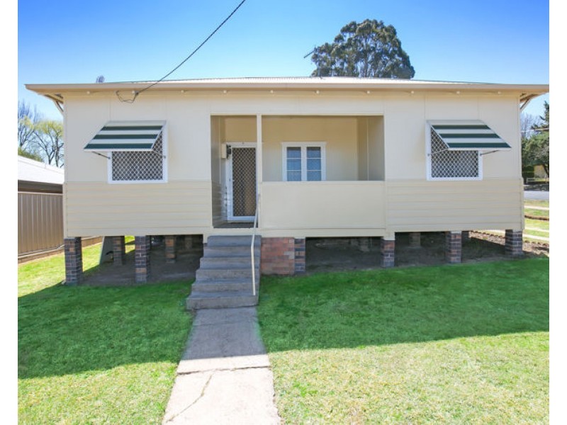 221 Donnelly Street, Armidale NSW 2350
