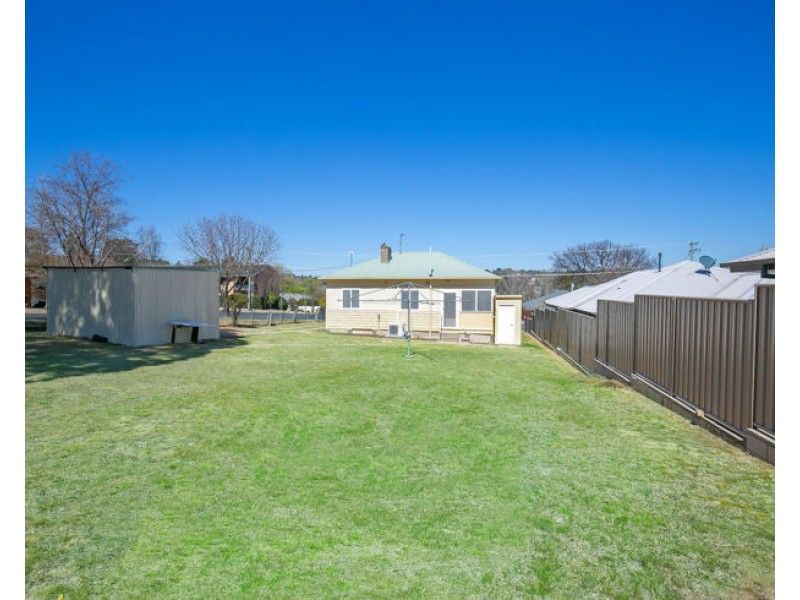 221 Donnelly Street, Armidale NSW 2350