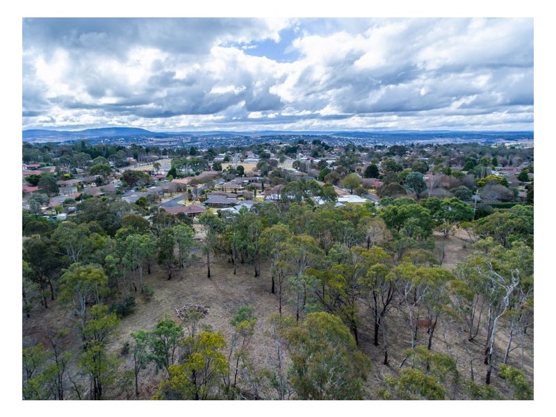 21 Kellys Plains Road, Armidale NSW 2350