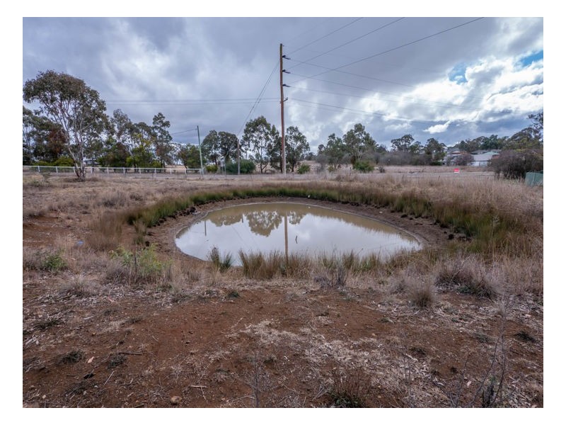 21 Kellys Plains Road, Armidale NSW 2350