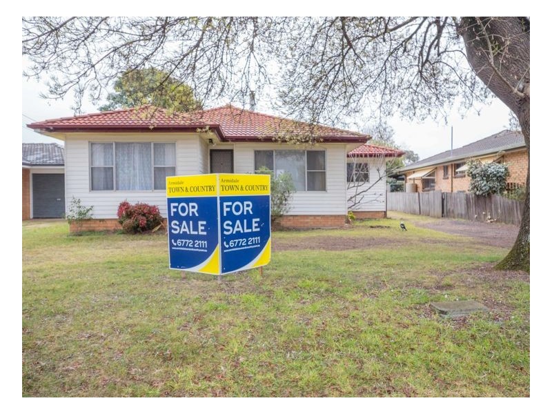 32 Judith Street, Armidale NSW 2350