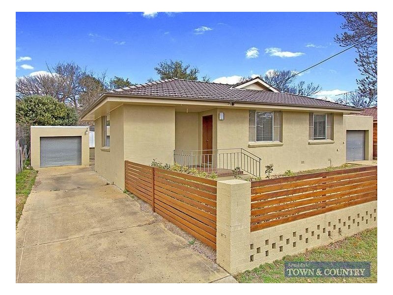 9 St Andrews Avenue, Armidale NSW 2350