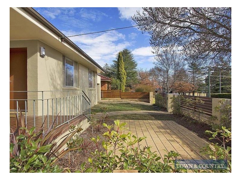 9 St Andrews Avenue, Armidale NSW 2350