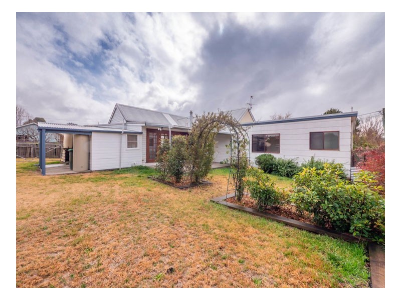 4 Butler Avenue, Armidale NSW 2350