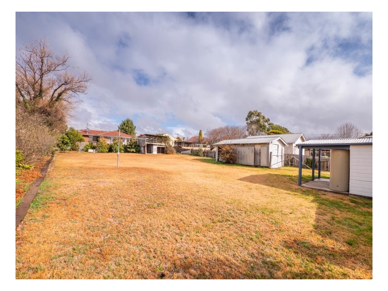 4 Butler Avenue, Armidale NSW 2350