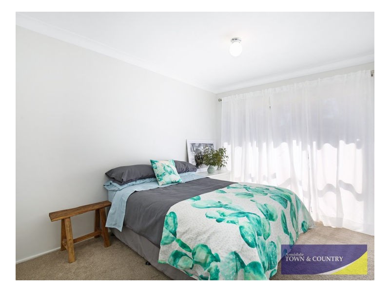 17 Herbert Park Road, Armidale NSW 2350