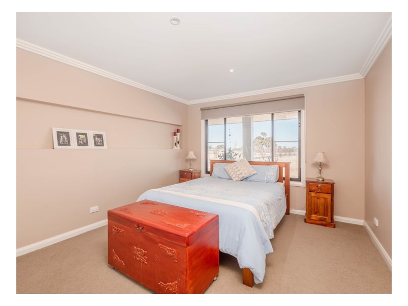 51 Macleay Way, Armidale NSW 2350
