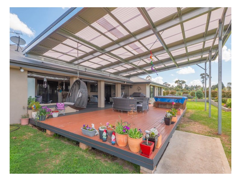 51 Macleay Way, Armidale NSW 2350