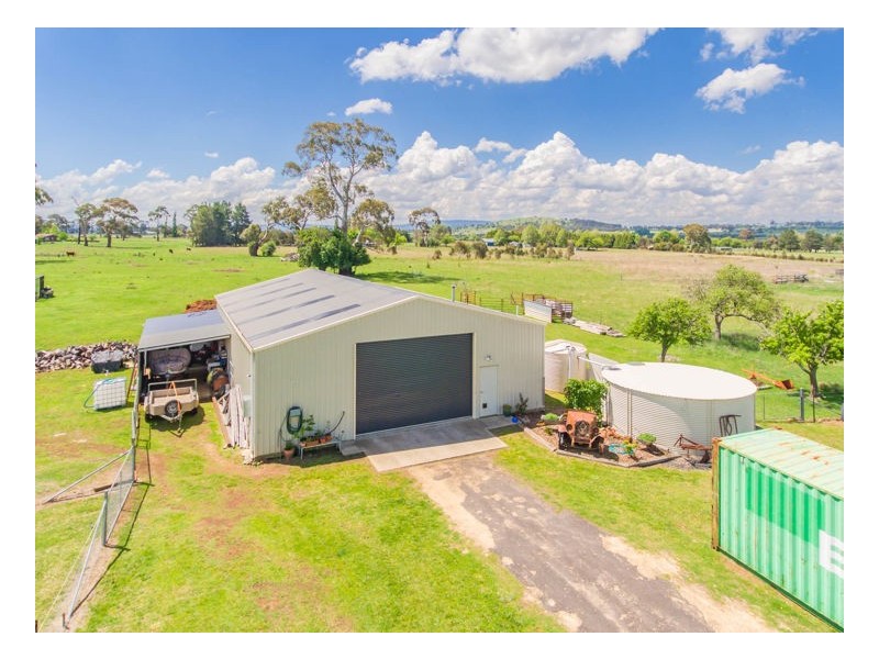51 Macleay Way, Armidale NSW 2350