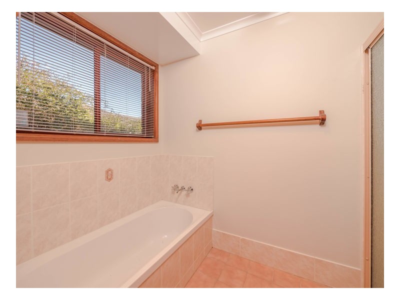 11 Kurrajong Close, Armidale NSW 2350