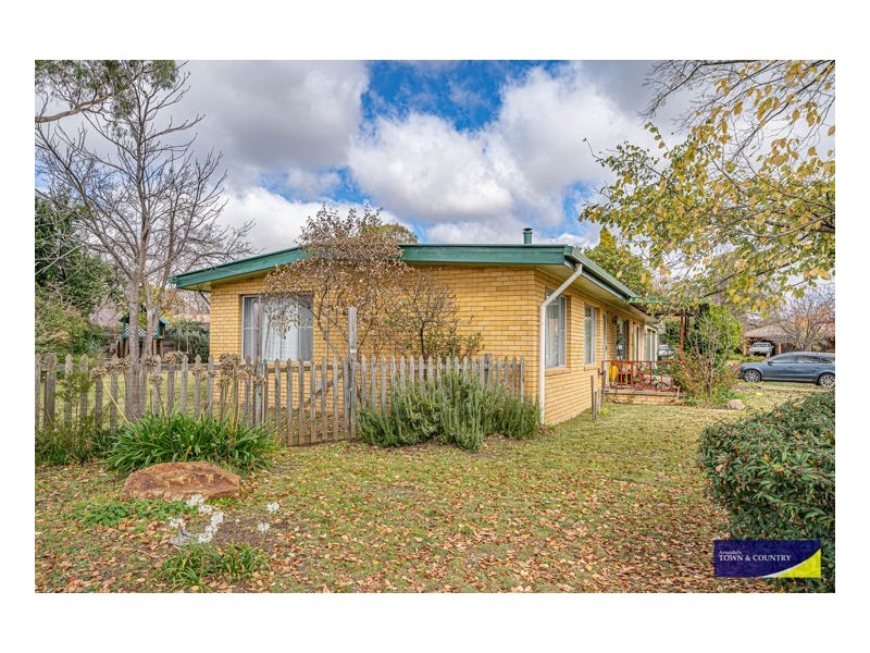 10 Cynthia Crescent, Armidale NSW 2350