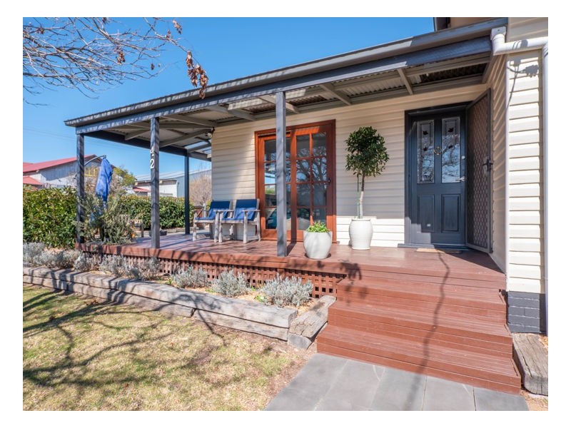 42 Kirkwood Street, Armidale NSW 2350
