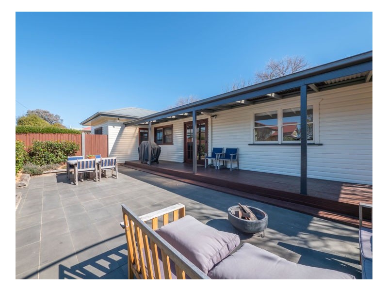 42 Kirkwood Street, Armidale NSW 2350