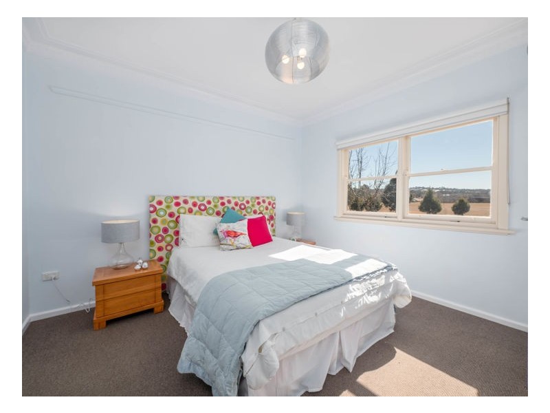 42 Kirkwood Street, Armidale NSW 2350