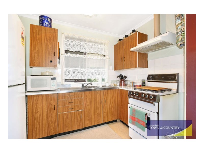 10 McBean Avenue, Armidale NSW 2350