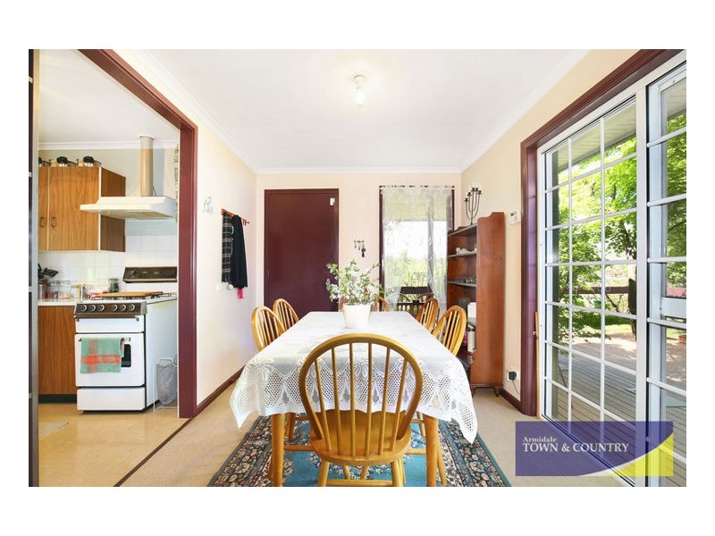 10 McBean Avenue, Armidale NSW 2350