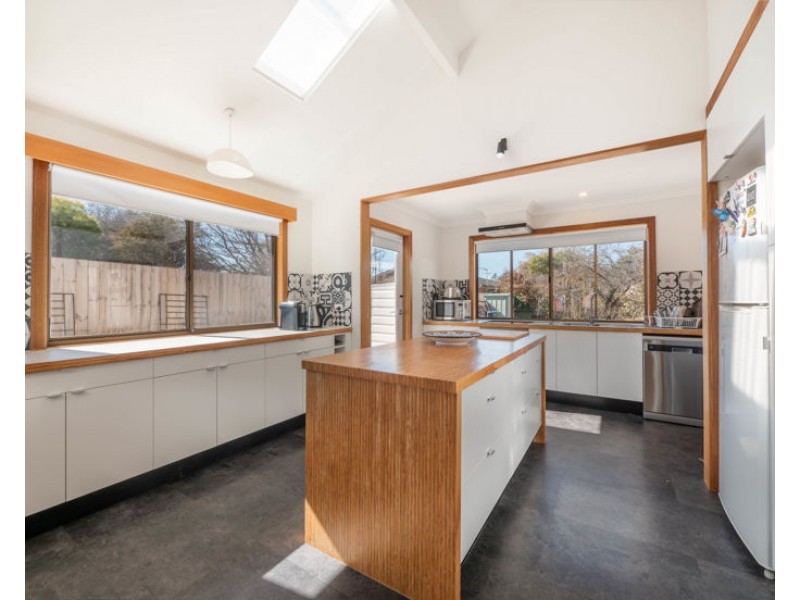 Room 4/15a Murray Avenue, Armidale NSW 2350