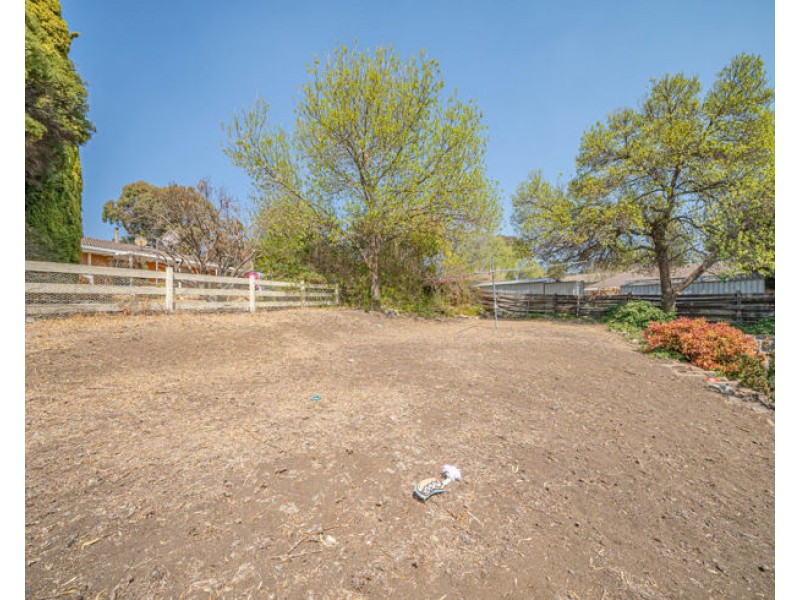 2 Moyes Street, Armidale NSW 2350