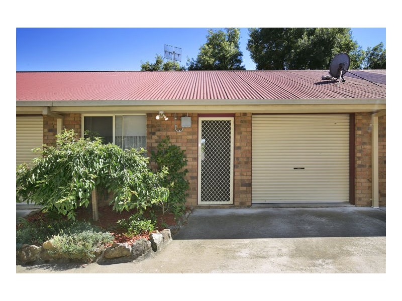 2/15 McShane Avenue, Armidale NSW 2350