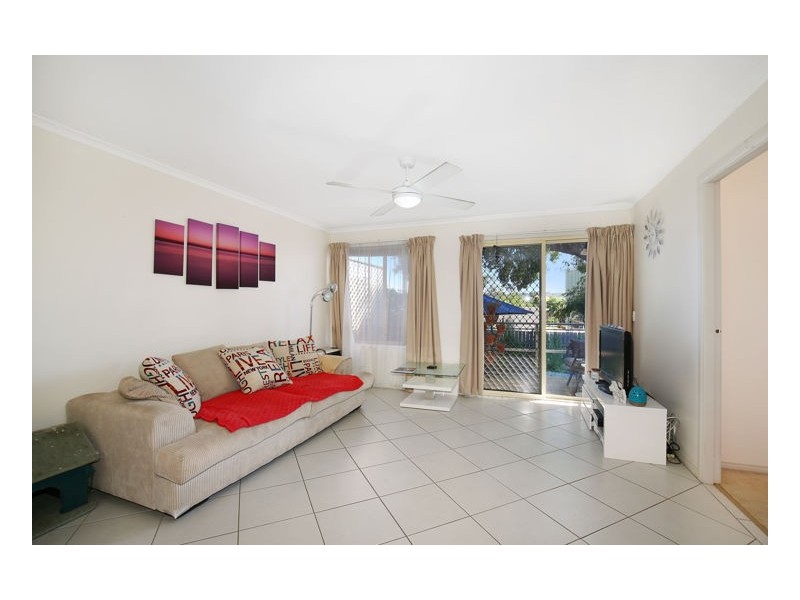 2/15 McShane Avenue, Armidale NSW 2350