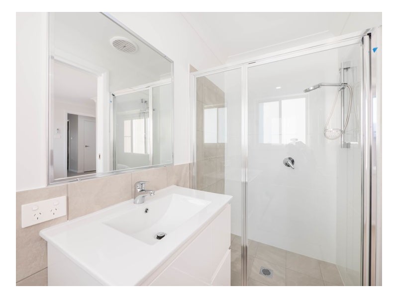 2/10 Yeomans Road, Armidale NSW 2350