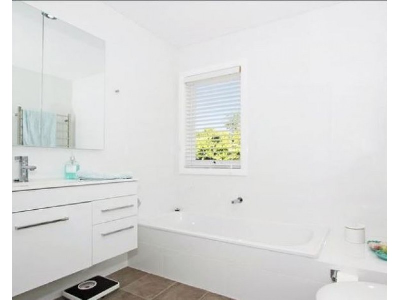 180 Allingham Street, Armidale NSW 2350
