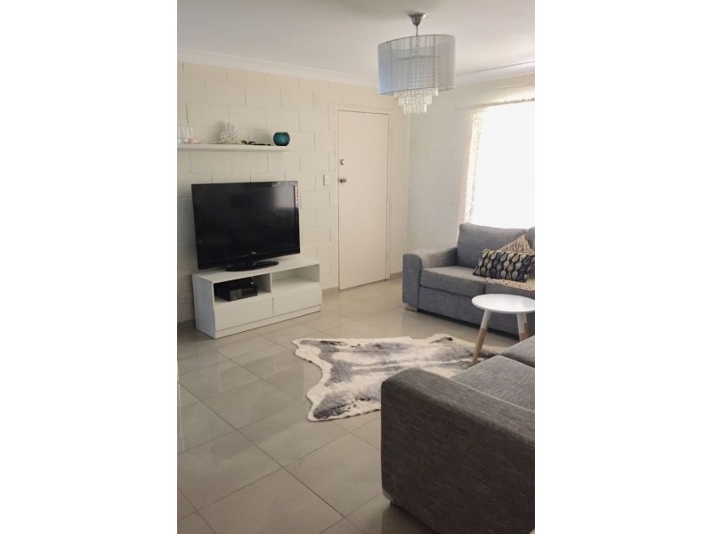 2/6 Bellevue Road, Armidale NSW 2350