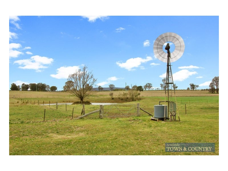 854 Boorolong Road, Armidale NSW 2350