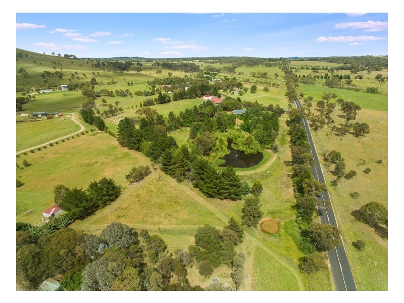 5 Highlands Road, Armidale NSW 2350