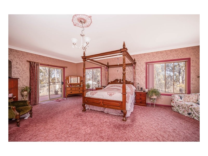 33 Middle Farm Road, Armidale NSW 2350