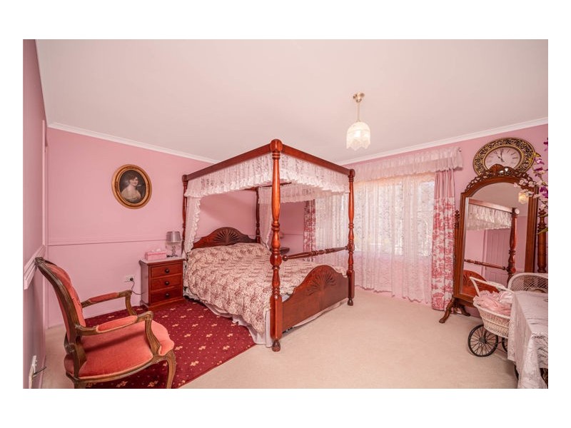 33 Middle Farm Road, Armidale NSW 2350