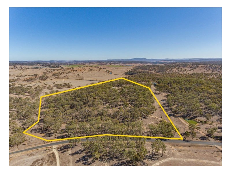 33 Middle Farm Road, Armidale NSW 2350